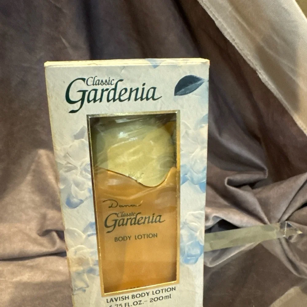 Dana Classic Gardenia Body Lotion‎